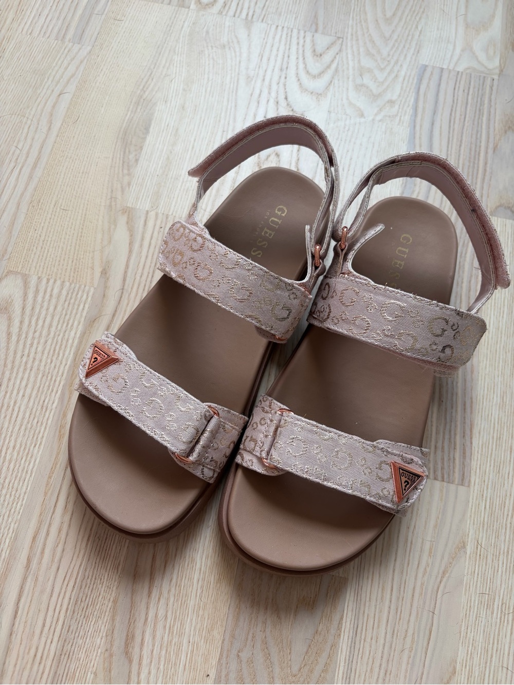 GUESS Blush Pink Logo-Print Hook & Loop Sandals